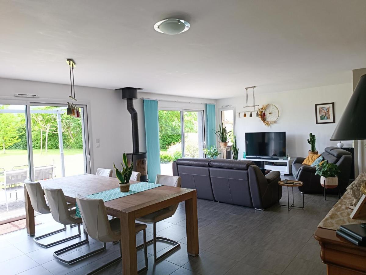 B&B Marianne-Jacky Lemans Montbizot ภายนอก รูปภาพ